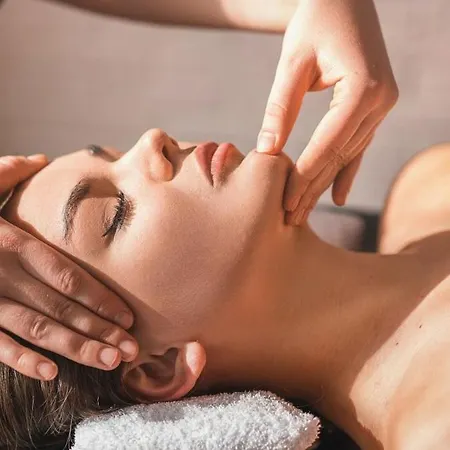 Massage Mit Sauna Und Jakuzzi Gæstehus